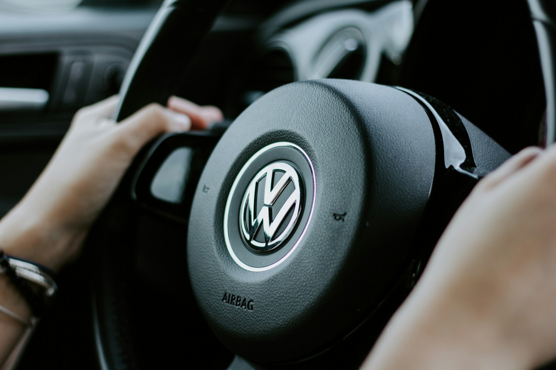 Vattenfall och Volkswagen i banbrytande projekt för elbilsladdning